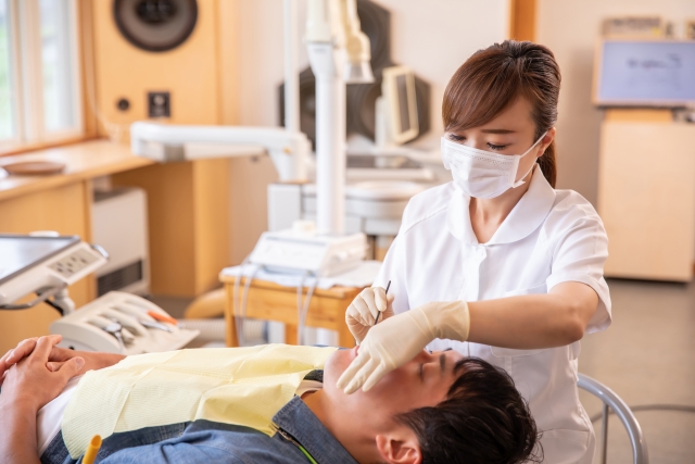 お口の中を健康に保てる!「PMTC」の費用や概要、得られる効果とは